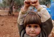 Siria: una bambina, simbolo della guerra