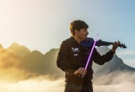 Al Lago Valbione di Pontedilegno-Tonale il concerto immersivo nella natura del violinista bresciano “Jedi” Andrea Casta Al Lago Valbione di Pontedilegno-Tonale il concerto immersivo nella natura del violinista bresciano “Jedi” Andrea Casta