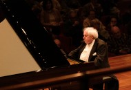 Sokolov, tutto esaurito a Lingotto: il pianista russo incanta Torino